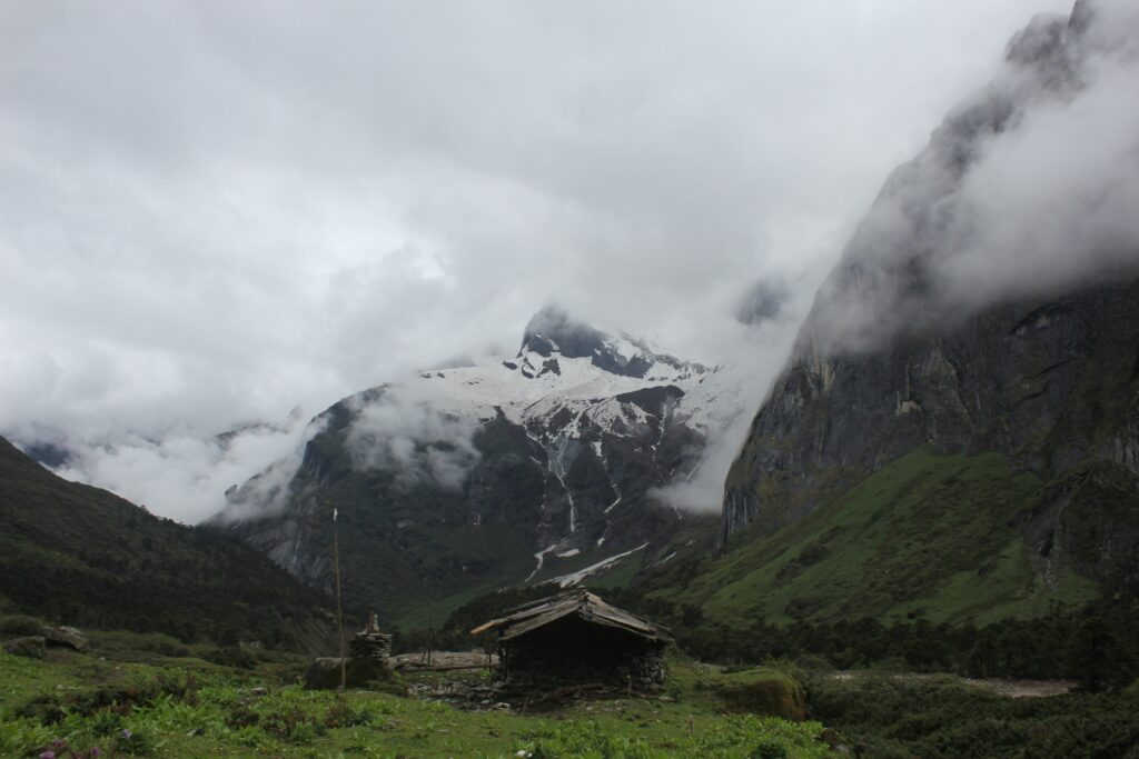 Makalu Base Camp Trek